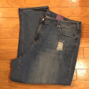 BRAND NEW LANE BRYANT JEANS CAPRI